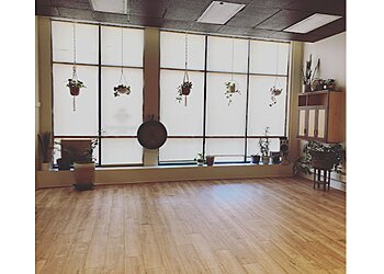 Cedar Rapids Yoga Studios Breathing Room Yoga