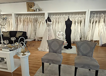 Naperville Bridal Shops Bri’Zan Couture