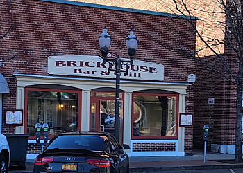 Stamford Sports Bars Brick House Bar & Grill