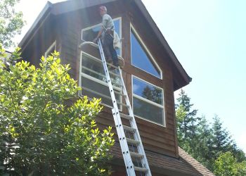 Bridge City Window Cleaning - Gresham, OR Window Cleaners - Outdoor Work Image