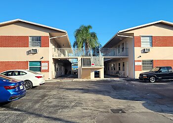 Pompano Beach Painters Bright Interior and Exterior Painting