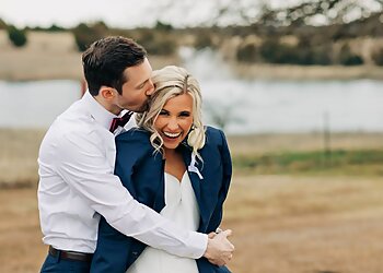 Shreveport Wedding Photographers Britt Elizabeth Photography