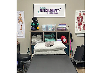 Nashville Physical Therapists Brittany Hendrickson, PT, DPT, COMT, CDNT - NASHVILLE PHYSICAL THERAPY & PERFORMANCE