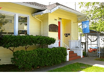 Broadway Children's School of Oakland  Oakland Preschools