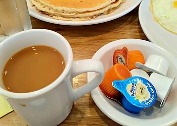 Broken Yolk Cafe Oceanside Cafe image 1