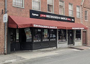 Bruegger's Bagels Boston - Boston, MA Bagel Shops - Restaurant Exterior Image