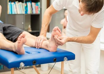 Bellevue Podiatrists Bryan Holand, DPM - FACTORIA FOOT & ANKLE CLINIC