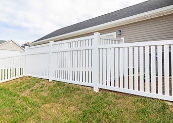 Knoxville Fencing Contractors Bryant Fence