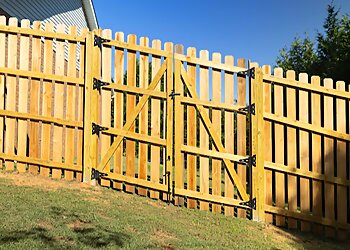 Knoxville Fencing Contractors Bryant Fence