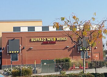 Bakersfield Sports Bars Buffalo Wild Wings