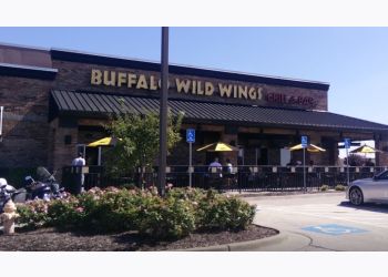 Olathe sports bar Buffalo Wild Wings
