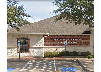 Mesquite Cosmetic Dentists Byron McKnight, DDS, MAGD