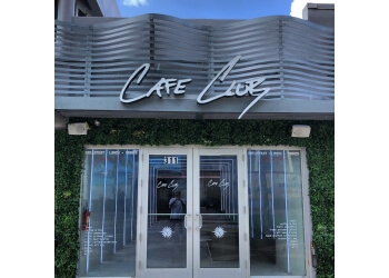 CAFE CLUB by Les Artistes Hollywood Cafe