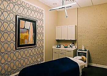 Phoenix Spas CLOVR Life Spa