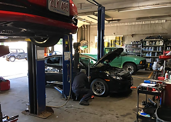 Lowell Car Repair Shops C P & T Auto