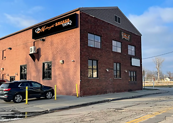 Cedar Rapids Barbecue Restaurants CR Midnight Smoker BBQ