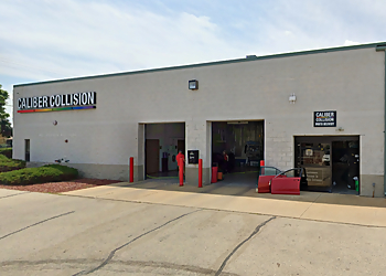 Caliber Collision Milwaukee Auto Body Shops image 1