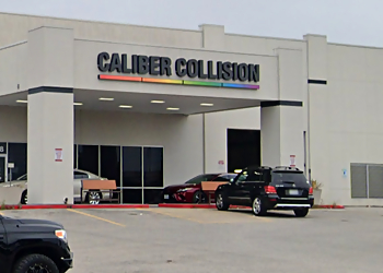 Caliber Collision & Auto Glass San Antonio Auto Body Shops image 1