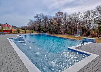 Corona Pool Services California Pools