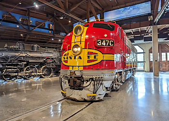Sacramento Places To See California State Railroad Museum