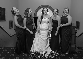Fort Wayne Photo Booth Companies Candid Kissed Moments Photo Booth & Photography