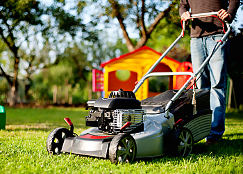 Cape Coral Lawn Care - Cape Coral, FL Lawn Care Services - Field Work Image