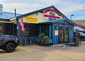 Norfolk Seafood Restaurants Captain Groovy's Raw Bar & Grill