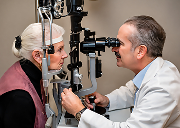 Carl Hartman, MD, FACS - Long Beach, CA Eye Doctors - Doctor Working Image
