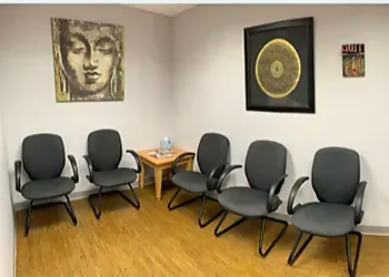 Carl Kihm, DPM - Louisville, KY Podiatrists - Waiting Room