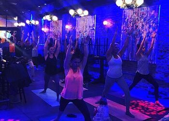 3 Best Night Clubs in Knoxville, TN - Expert Recommendations