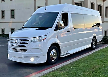 Carlsbad Limousines Carlsbad Limousines - Oceanside, CA Limo Service - Car Image