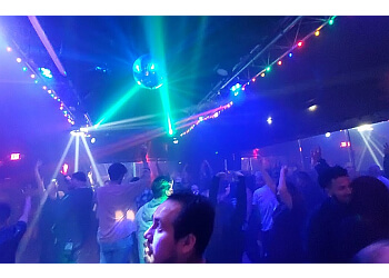 3 Best Night Clubs in Bakersfield, CA - Expert Recommendations