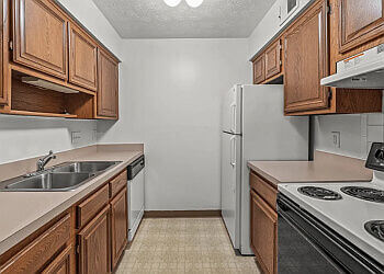 Akron Apartments For Rent Cedarwood Village Apartments