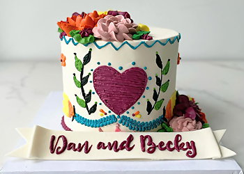Celebrity Cake Studio Tacoma Cakes image 1