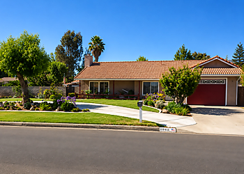 Celis Lawn Service - Moreno Valley, CA Lawn Care Services - Project Image