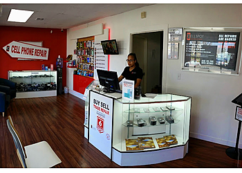 CellSpot Tustin Cell Phone Repair - Orange, CA Cell Phone Repair - Business Interior Image