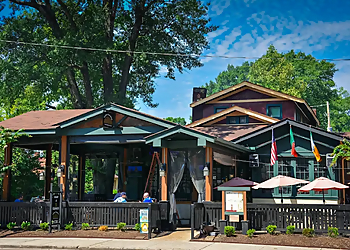 Memphis Pubs Celtic Crossing Irish Pub & Restaurant