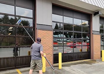 Everett Window Cleaners Champagne Reflections