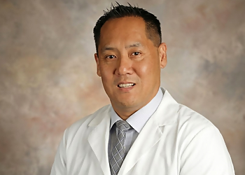 Chandler H. Park, MD - Louisville, KY Oncologists - Doctor Portrait Image