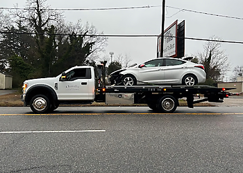 Chandler Towing & Transport Norfolk Towing Companies image 1