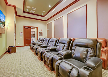 Chateau Mirage Apartment Homes - Lafayette, LA Apartments For Rent - Living Room Image