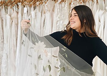 Minneapolis Bridal Shops Che Bella