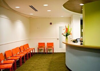 Denver Kids Dentists Chris Roberts, DDS, MS - GREEN VALLEY KIDS PEDIATRIC DENTISTRY