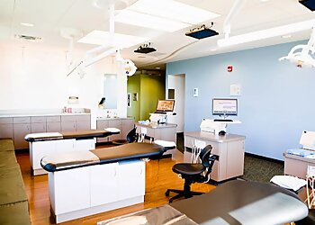 Denver Kids Dentists Chris Roberts, DDS, MS - GREEN VALLEY KIDS PEDIATRIC DENTISTRY