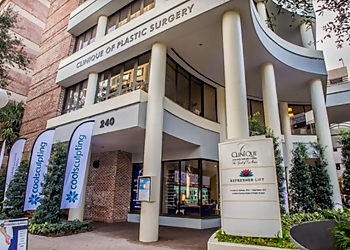 St Petersburg Plastic Surgeon Christian Drehsen, MD - CLINIQUE OF PLASTIC SURGERY