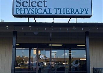 Stockton Physical Therapists Christina Lee, PT, DPT - SELECT PHYSICAL THERAPY - STOCKTON