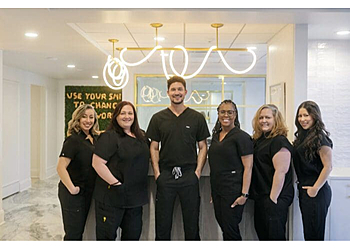 Washington Cosmetic Dentists Christopher Banks, DDS - DUPONT DENTAL