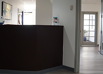 Aurora Cosmetic Dentists Christopher Henes, DDS - ILIFF FAMILY DENTAL