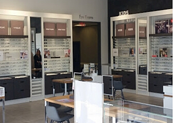 Christopher J. Wetzler, OD - DOCTORS OF OPTOMETRY SHERIDAN VILLAGE - Peoria, IL Pediatric Optometrists - Clinic Interior Image