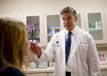 Tucson Plastic Surgeon Christopher Maloney, MD - MALONEY PLASTIC SURGERY